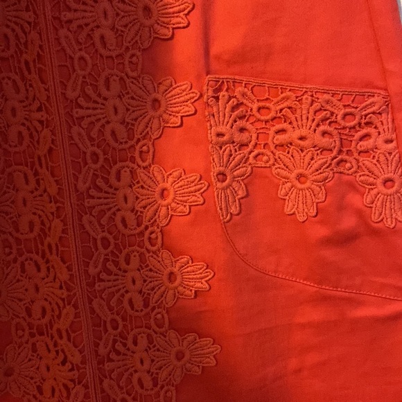 Beautiful embroidered halter dress xxs Le Château - Picture 3 of 3